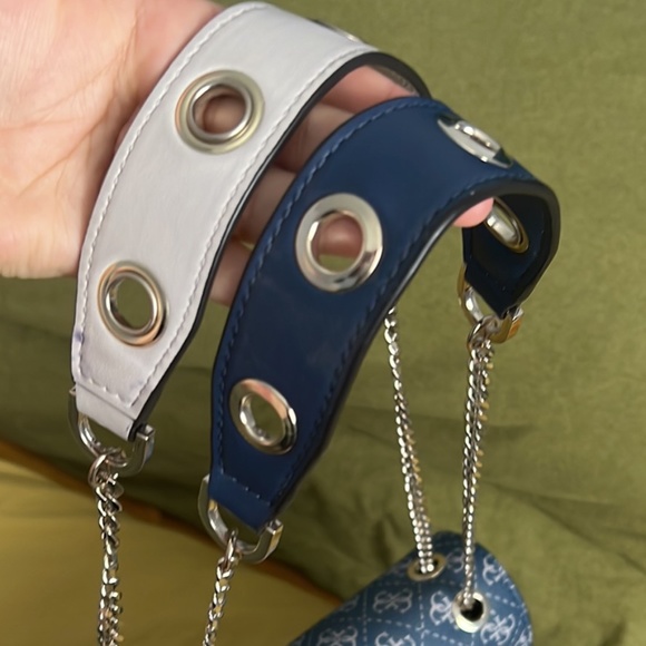 Guess Handbag with Wallet - Picture 2 of 6